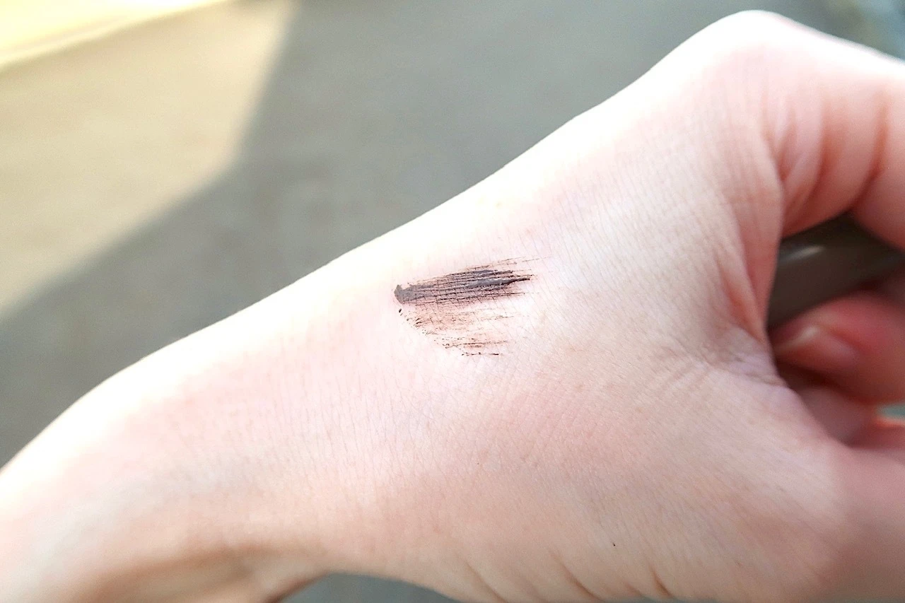 【2022年10月9日発売♡人気のディーアップマスカラから新色が登場！秋っぽくオシャレな「マロングレージュ」】ディーアップ「パーフェクトエクステンションマスカラforカール_2_1