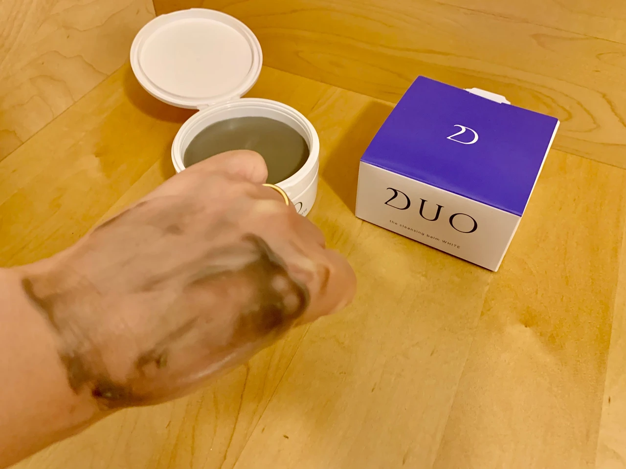 大人気!!
DUOのホワイトバームシリーズがパワーアップ!!_4_2