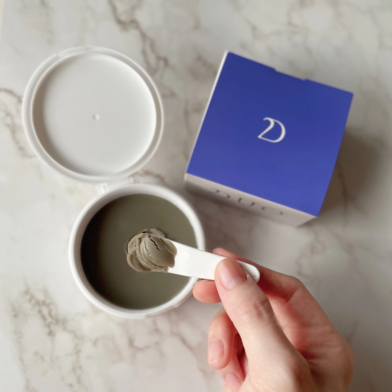 デュオ ザ クレンジングバーム ホワイトaは、乾いた手肌で使用するのがポイント！