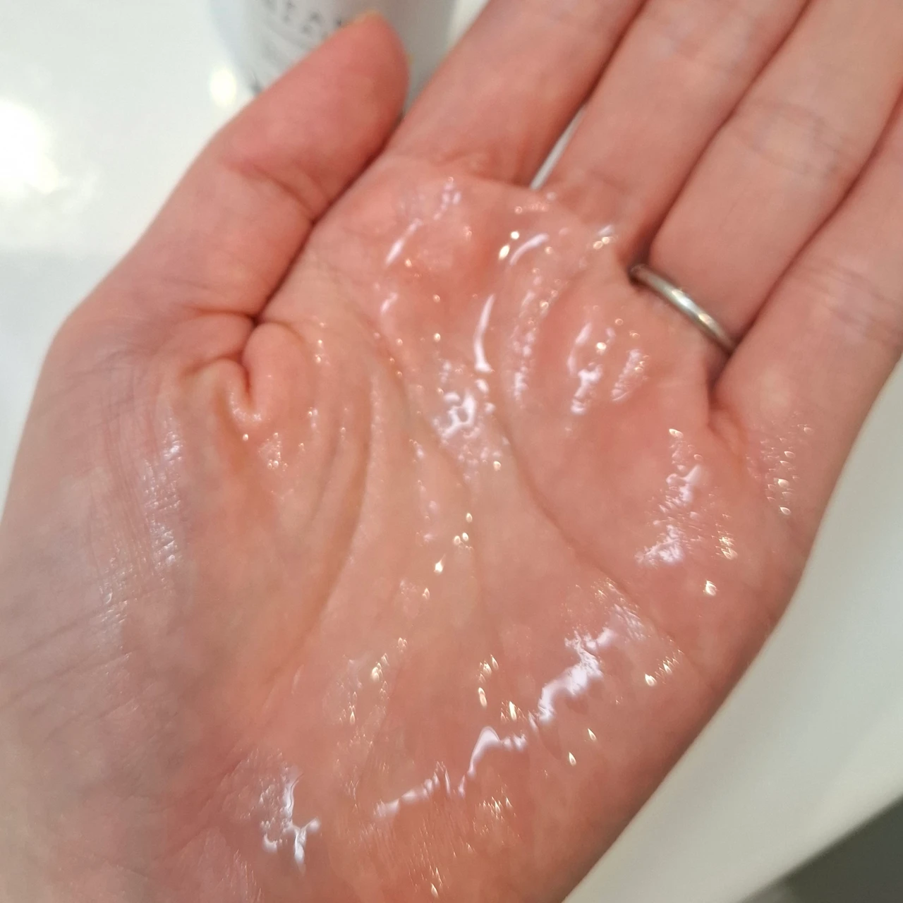 手のひらに伸ばした状態