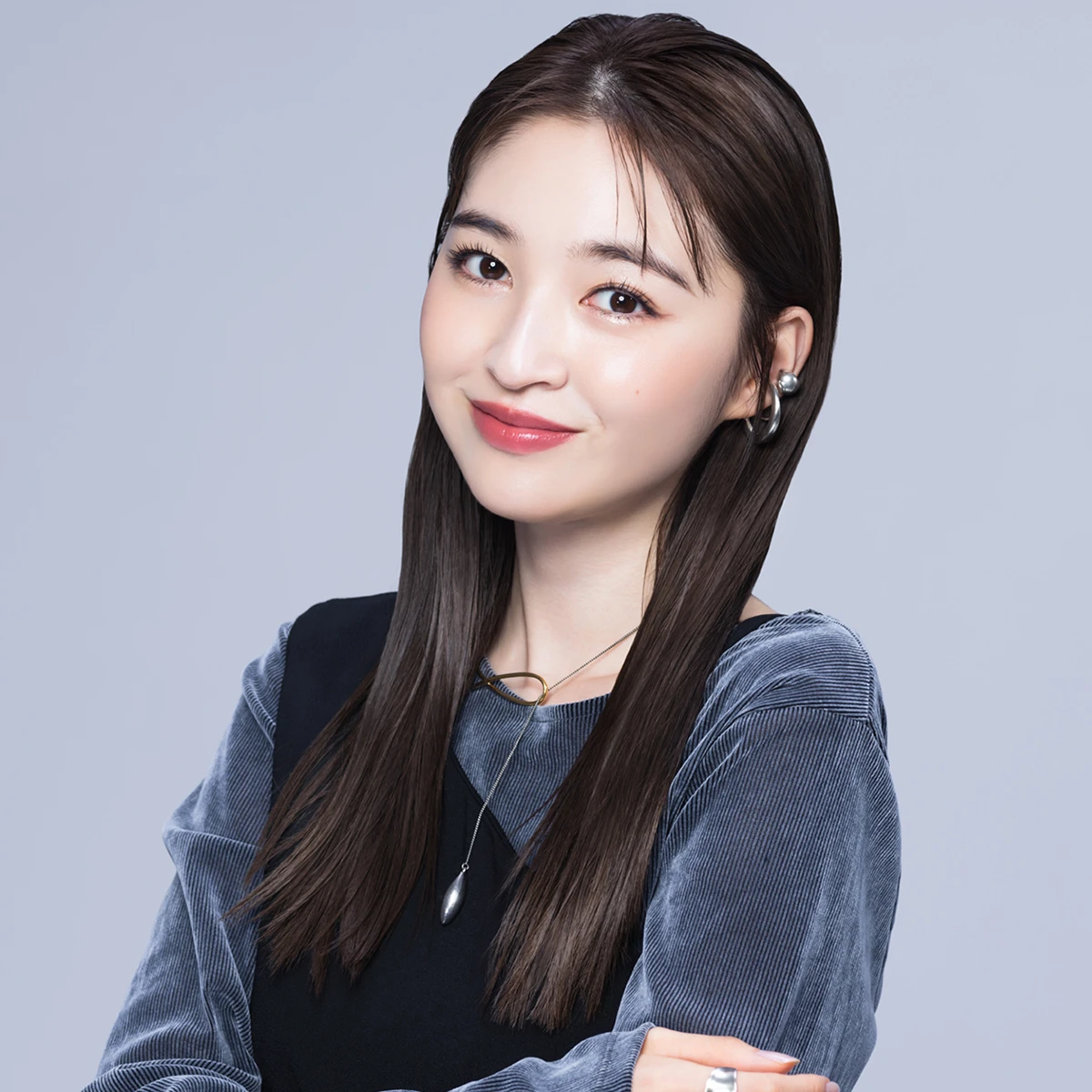 リファパワーストレートヘアアイロン プロ 上西星来 イベント 髪型 ロング タイトヘア ストレート オールバック