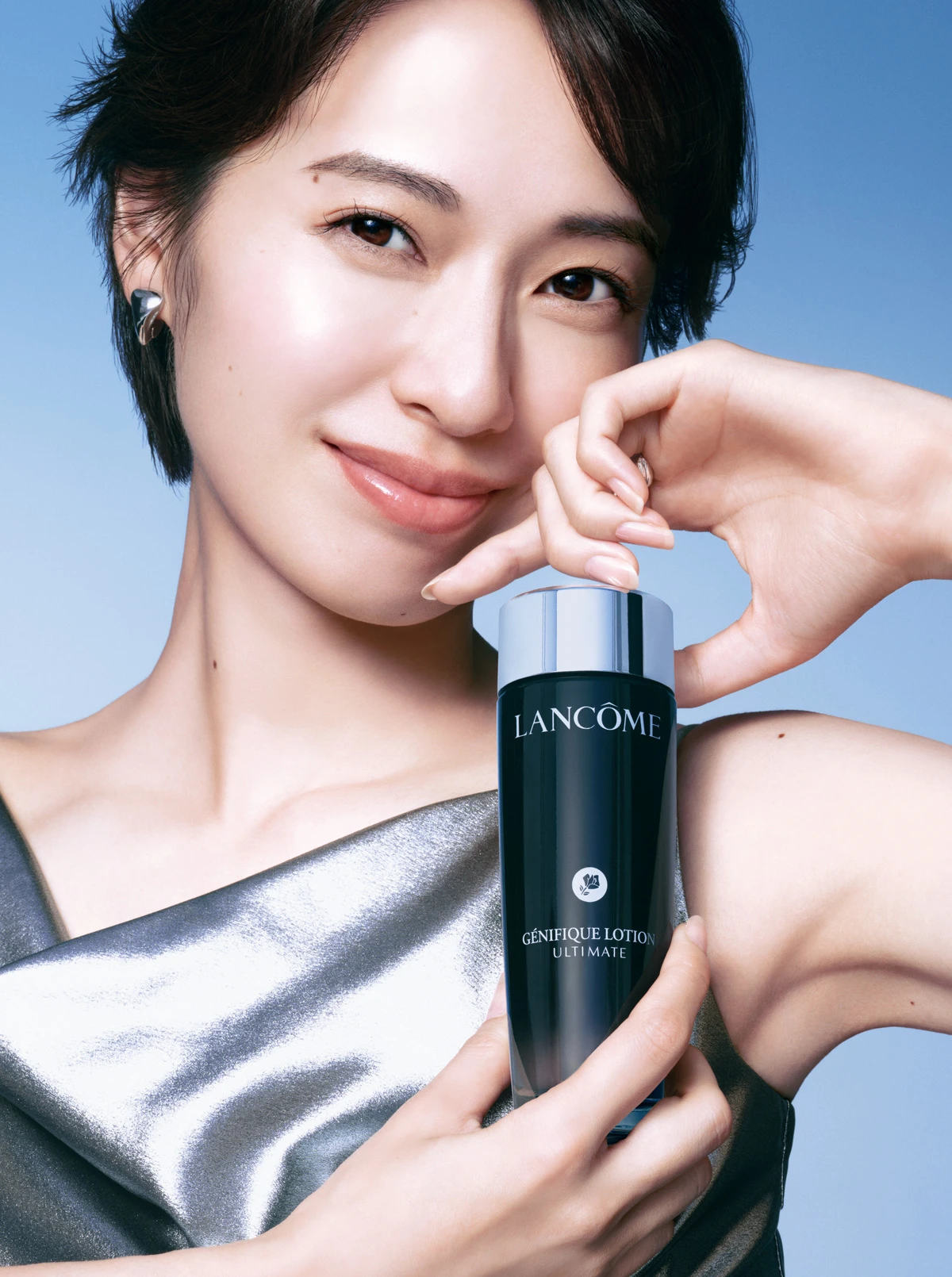 お手本は戸田恵梨香さんの圧巻美肌【ジェニフィックの新・化粧水】で強く美しいハリツヤ肌へ