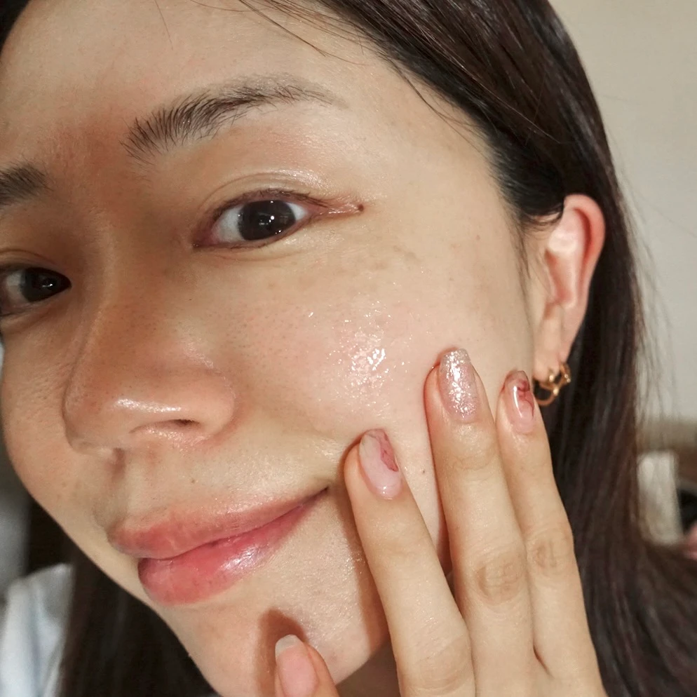 ピュアビタミンC高配合の美容液、「ケアナボーテ VC10濃美容液」の使用感