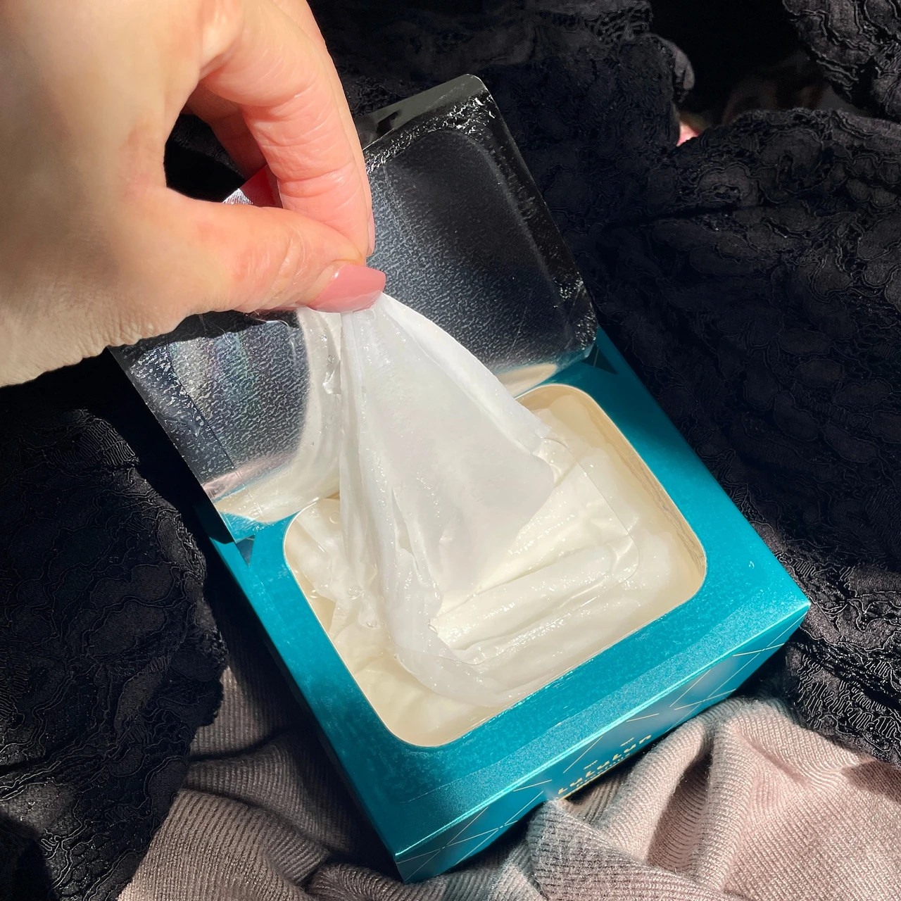 進化を続ける【ルルルン】から目が離せない!貼るだけ水分補給で『ながら美容』も叶うフェイスマスク_6