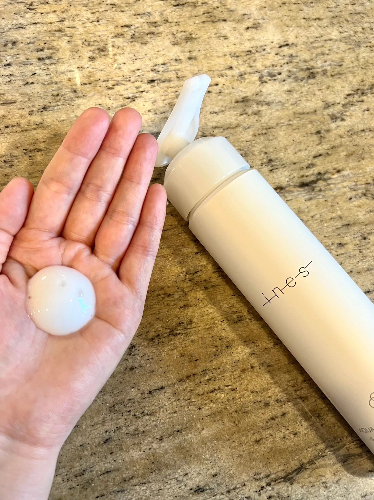 頭皮ケアしてますか!?爽やかムースが気持ちいい【ines アクアチャージムース】_2