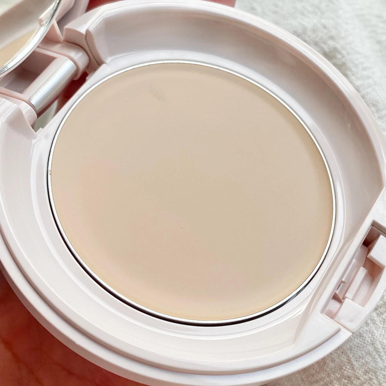 ベースメイクに新提案!プリマヴィスタのバーム状美容液ファンデーションで、乾燥肌が艶肌に。【2023年2月4日数量限定発売】_3_1