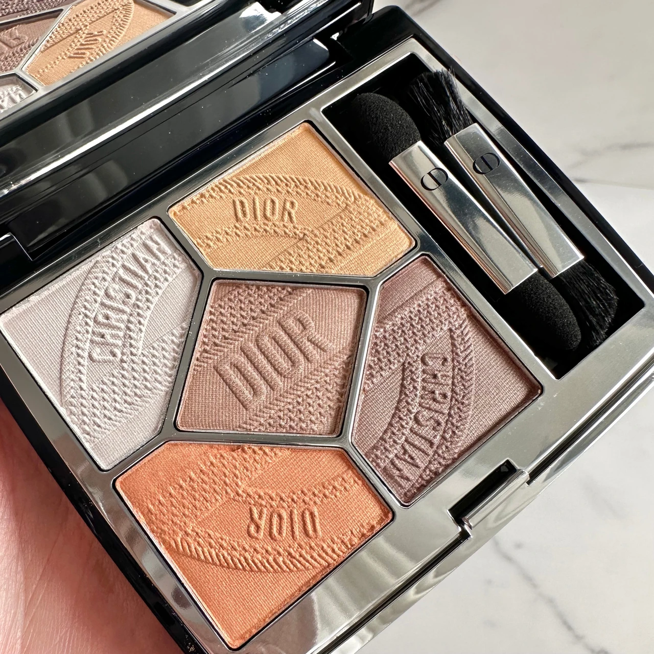 Dior サンク クルール クチュール 533リヴァージュ