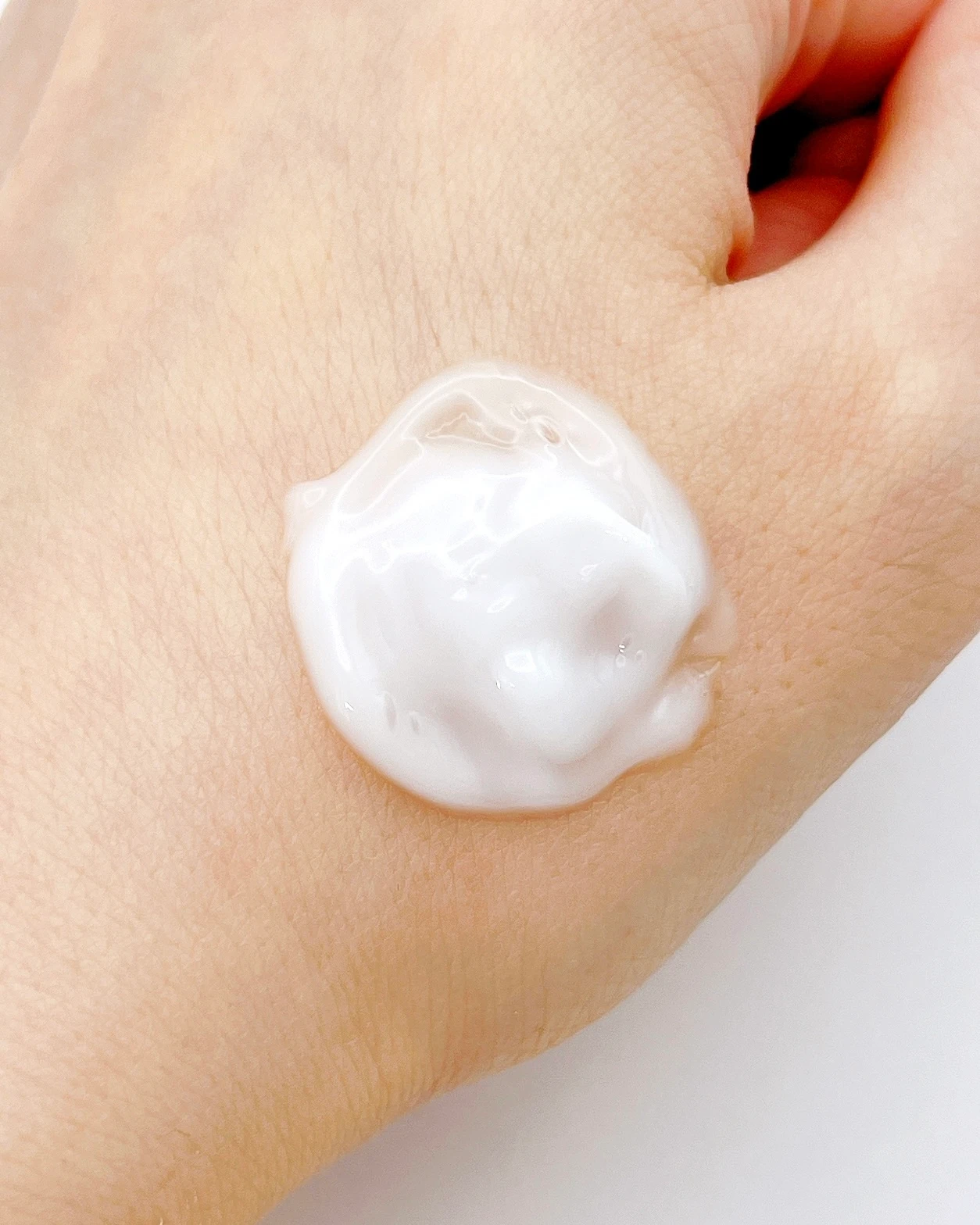 パーフェクトワン 薬用ホワイトニングジェル レビュー