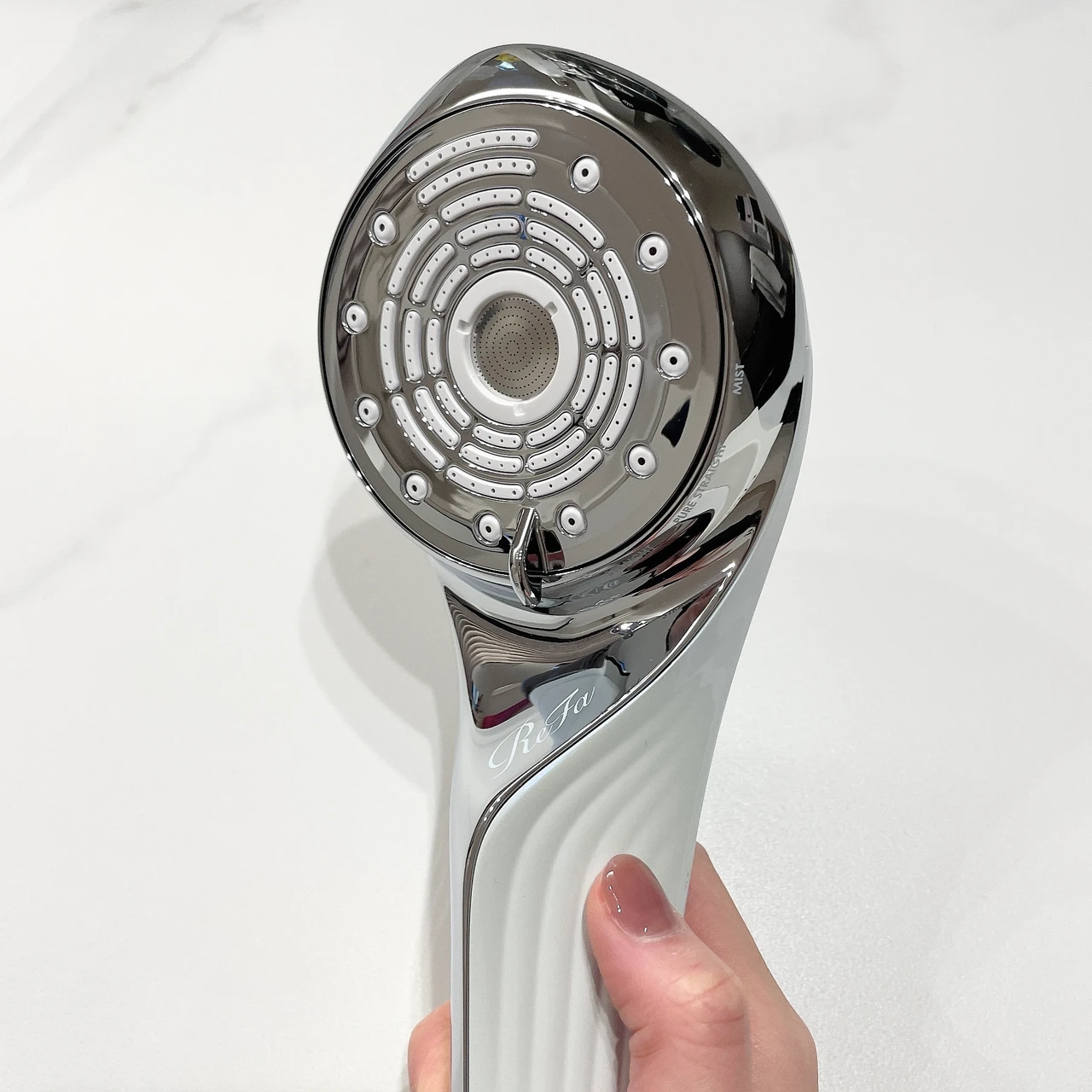 リファ　シャワーヘッド　使い方