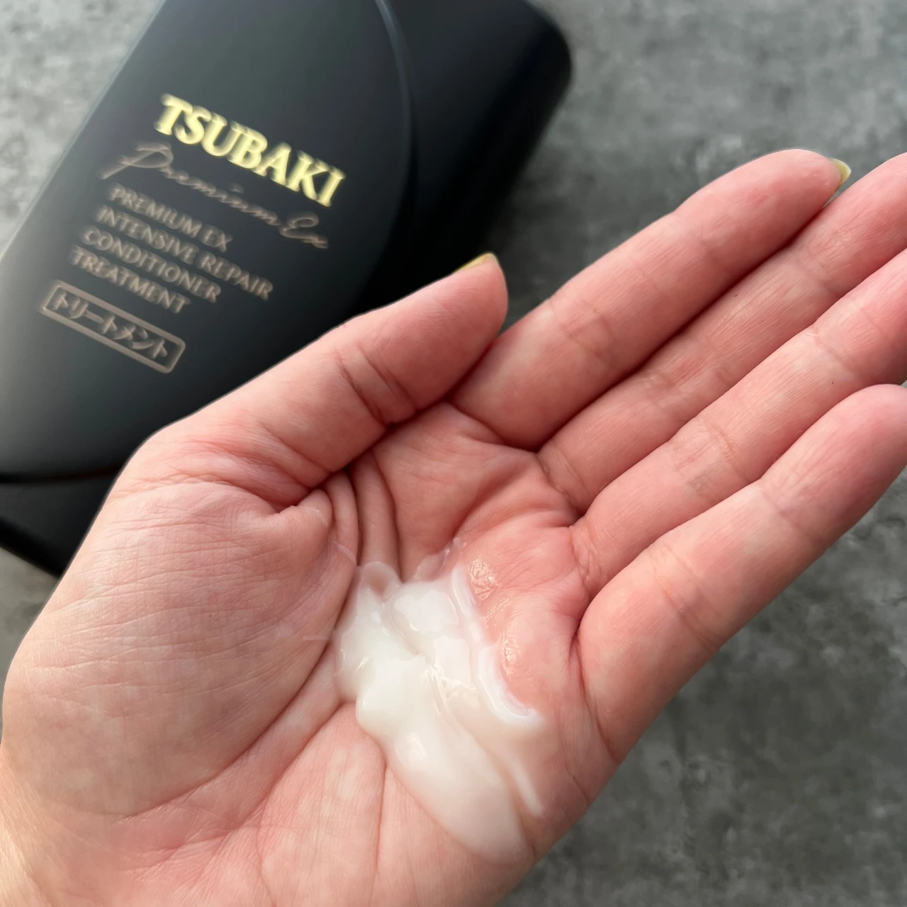 【黒TSUBAKI】イオンの補修力で髪内部からダメージをケア！TSUBAKI プレミアムEX シャンプー＆トリートメント【ヘアケア】_3_2