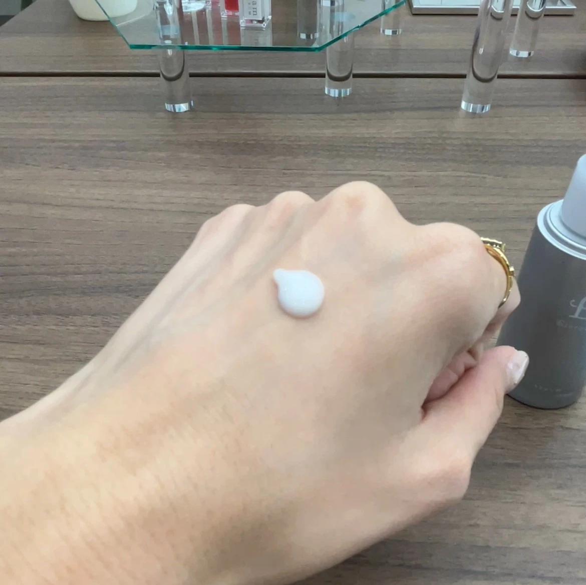 エテルナムセラム