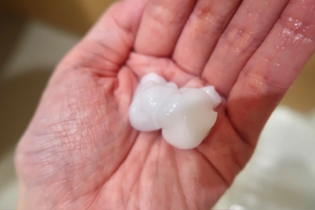 【保水がずっと続く！スキンケア発想の保水美容液シャンプー＆美容液トリートメント】「エイトザタラソ」_3_2