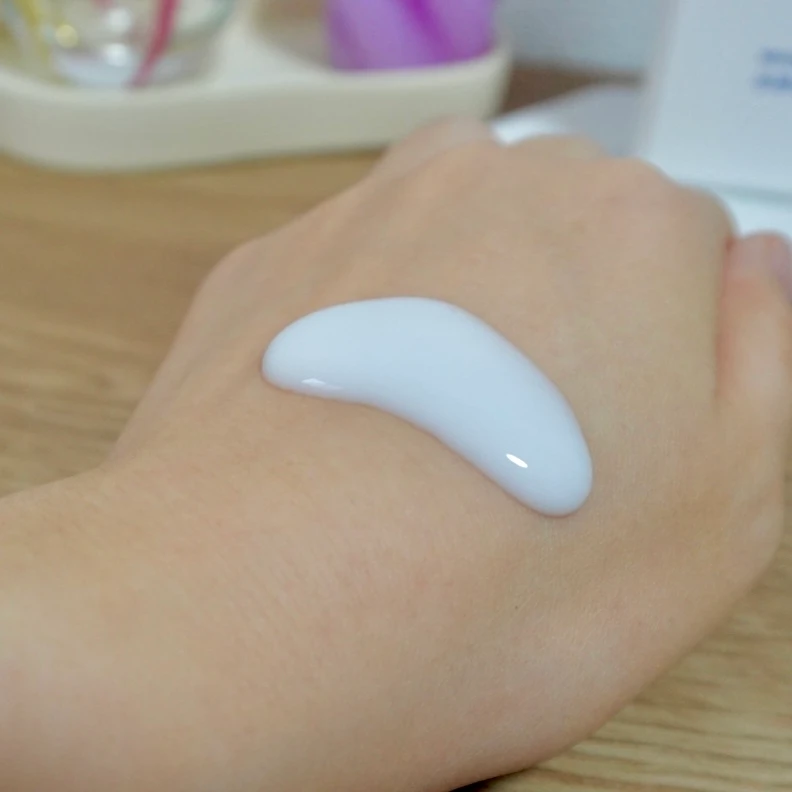 これからの乾燥シーズンにピッタリ！LITS ボディローション_2_1