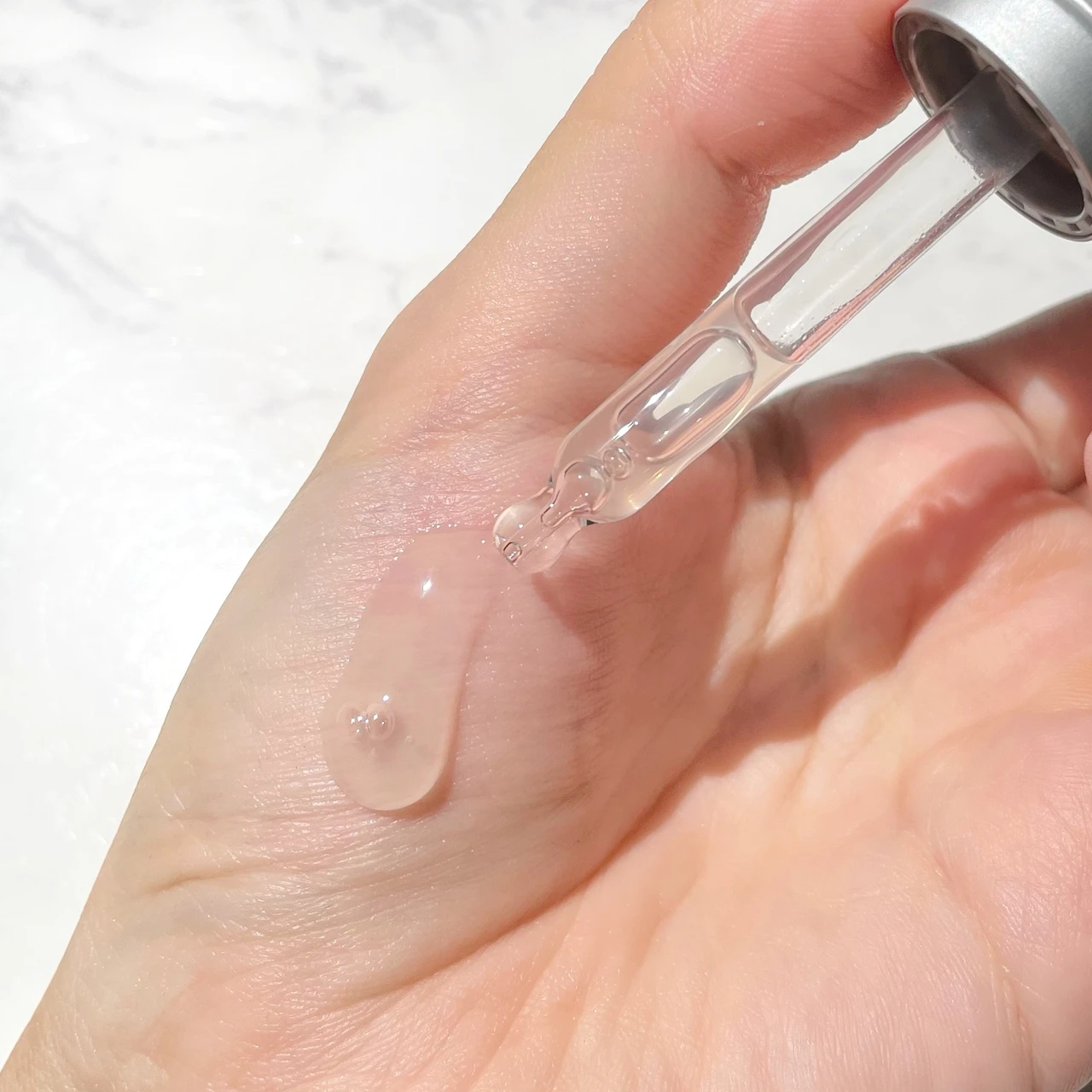 ザボディショップから発売された【99%自然由来成分の美容液】でもっちりと潤いのある肌へ!!_4