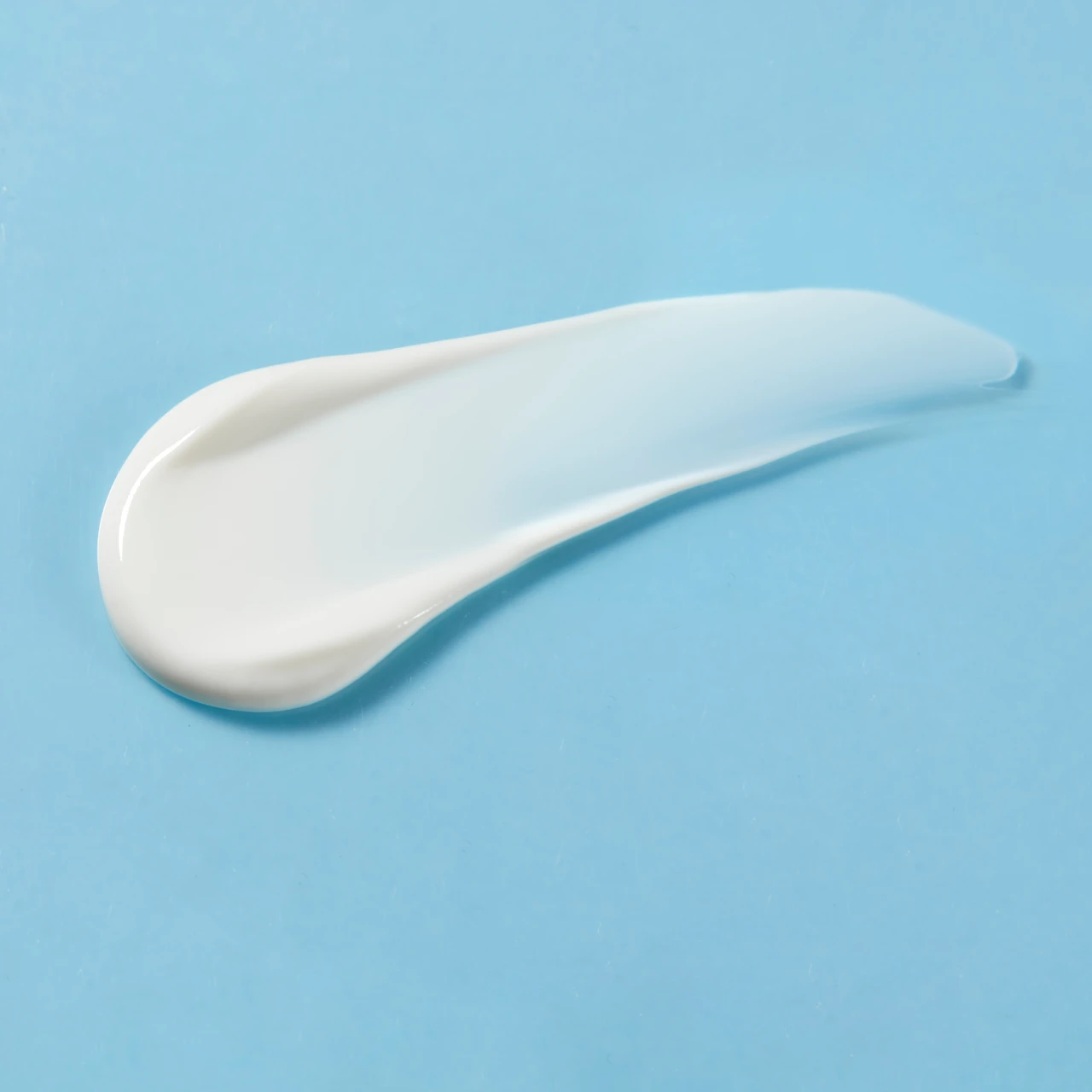 オルビス リンクル ブライト UV プロテクター N のテクスチャー、オルビス リンクル ブライト UV プロテクター Nを出した様子、オルビス リンクル ブライト UV プロテクター N 