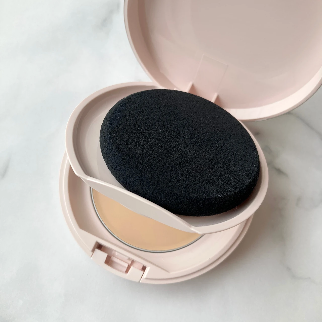 【数量限定】
Primavista（プリマヴィスタ）から、かさつき肌もうるおいのある、つや肌にカバーしてくれる、"バーム状美容液ファンデーション"が新登場!!_2_1