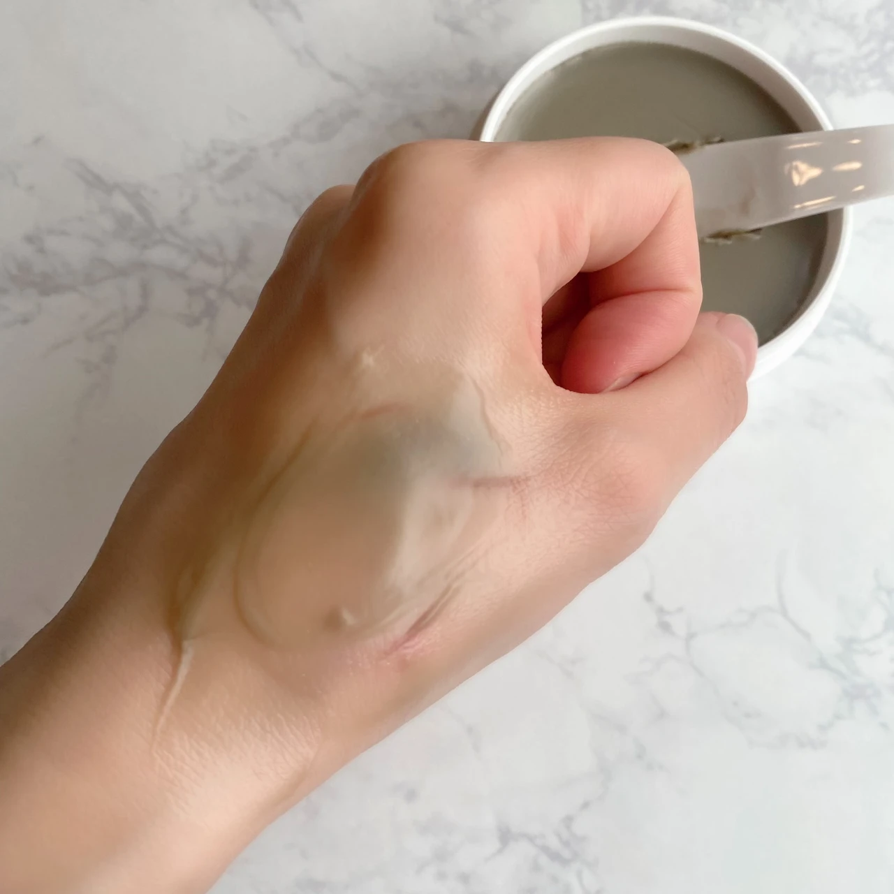 手 メイク クレンジング 洗顔