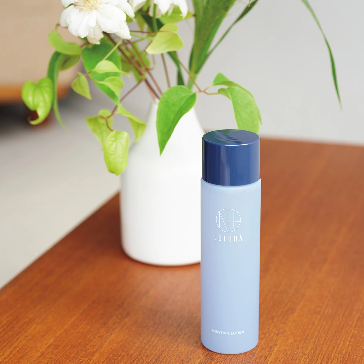 お互い触れたくなると話題！ ルルーナのモイスチャーローションならうるおって弾む愛しい肌に_2