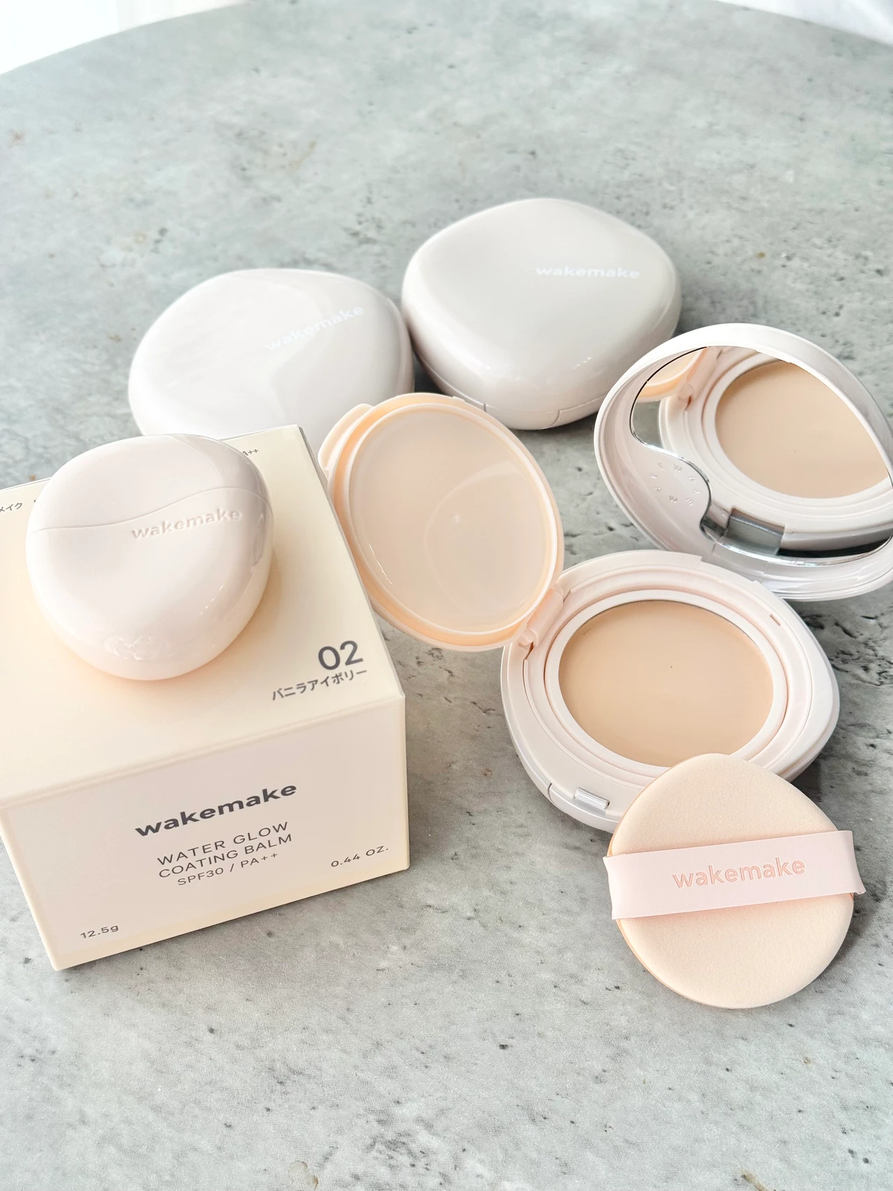 ウェイクメイク　ファンデーション　韓国コスメ　ベースメイク　ハイライト