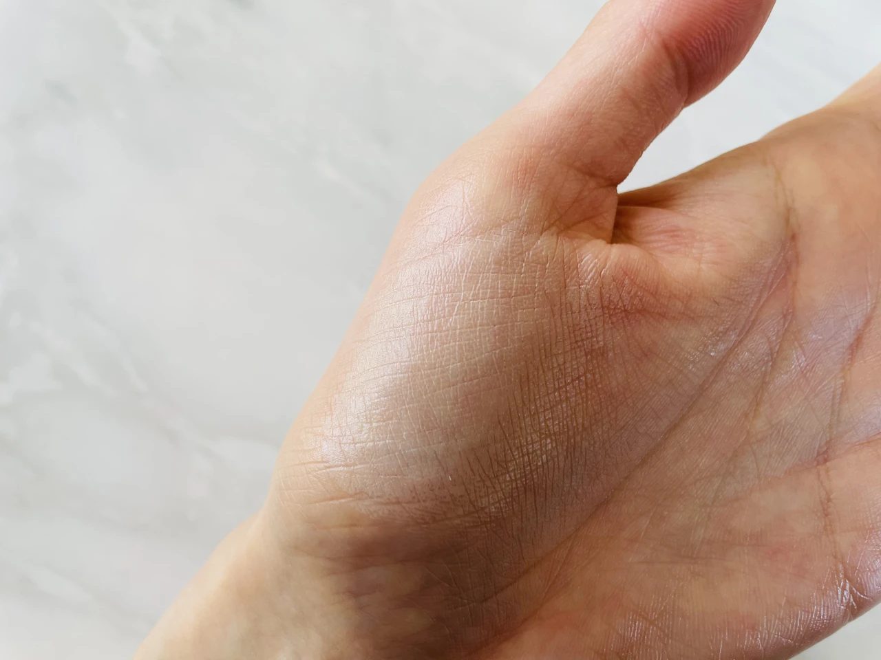 ＼塗らなきゃから塗りたいへ！／ポイントメイクも今年は日焼け止めで叶えられるって知ってた？【アリィー(ALLIE)】_6_2