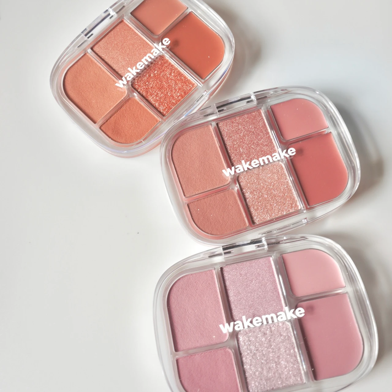 wakemake ウェイクメイク 韓国コスメ ソフトシアーマルチパレット3色比較紹介