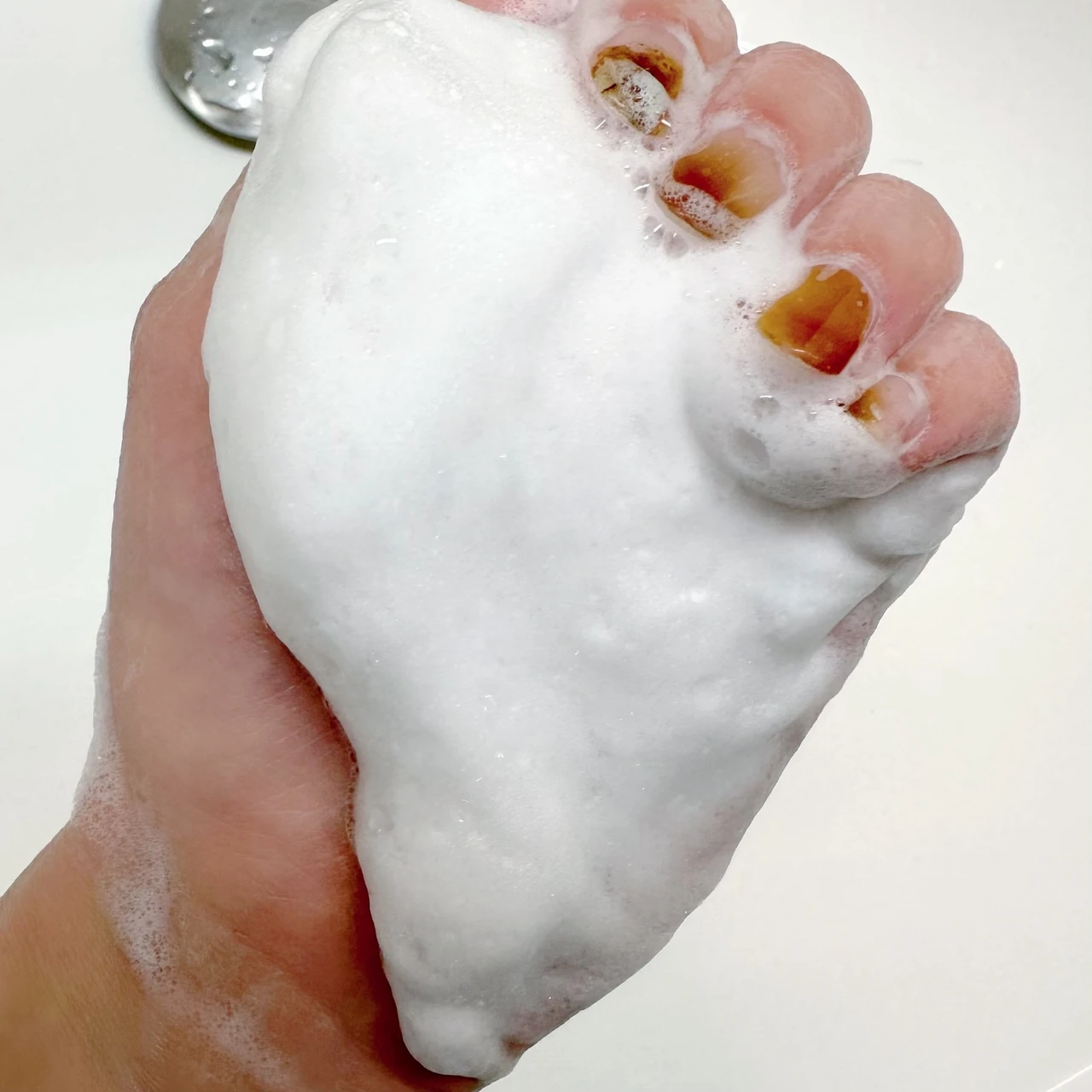 手 泡 石鹸 洗顔