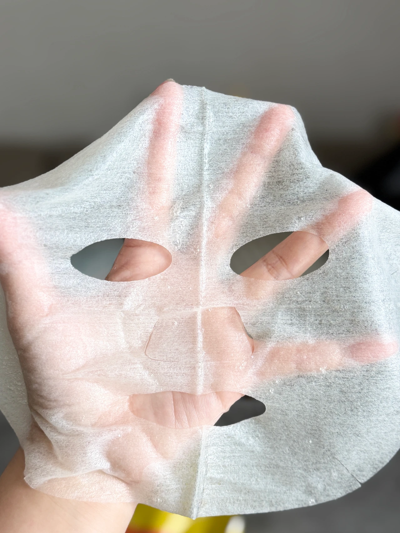 【シートマスク】10種のビタミン配合！APPSやナイアシンアミドなど厳選成分を詰め込んだ5分間集中毛穴ケア【パーフェクトワンフォーカス VCチャージ スムースマスク】をレビュー
 _4