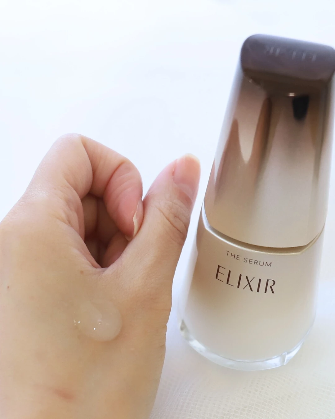 資生堂　エリクシール ザ セラム aa