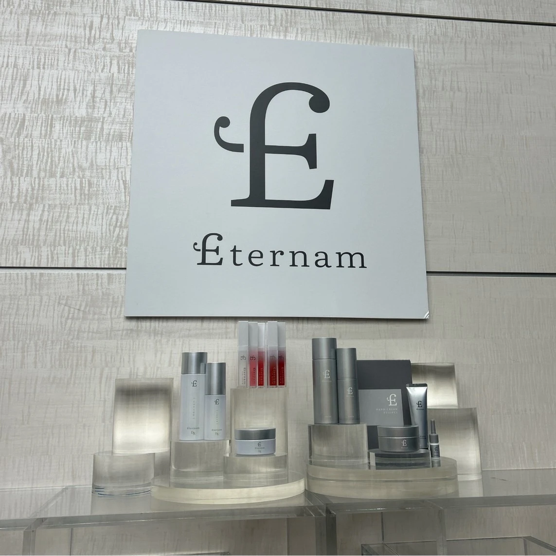 ヒト幹細胞コスメ【エテルナム】のブランドとは？