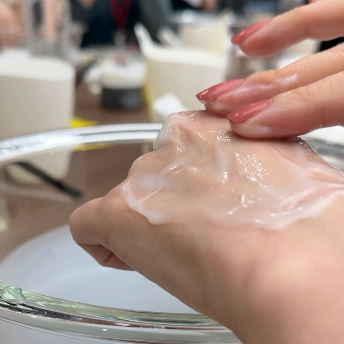 目指せ大野真理子さんの杏仁豆腐肌！『パーフェクトワンフォーカス』で徹底毛穴ケア_2_2