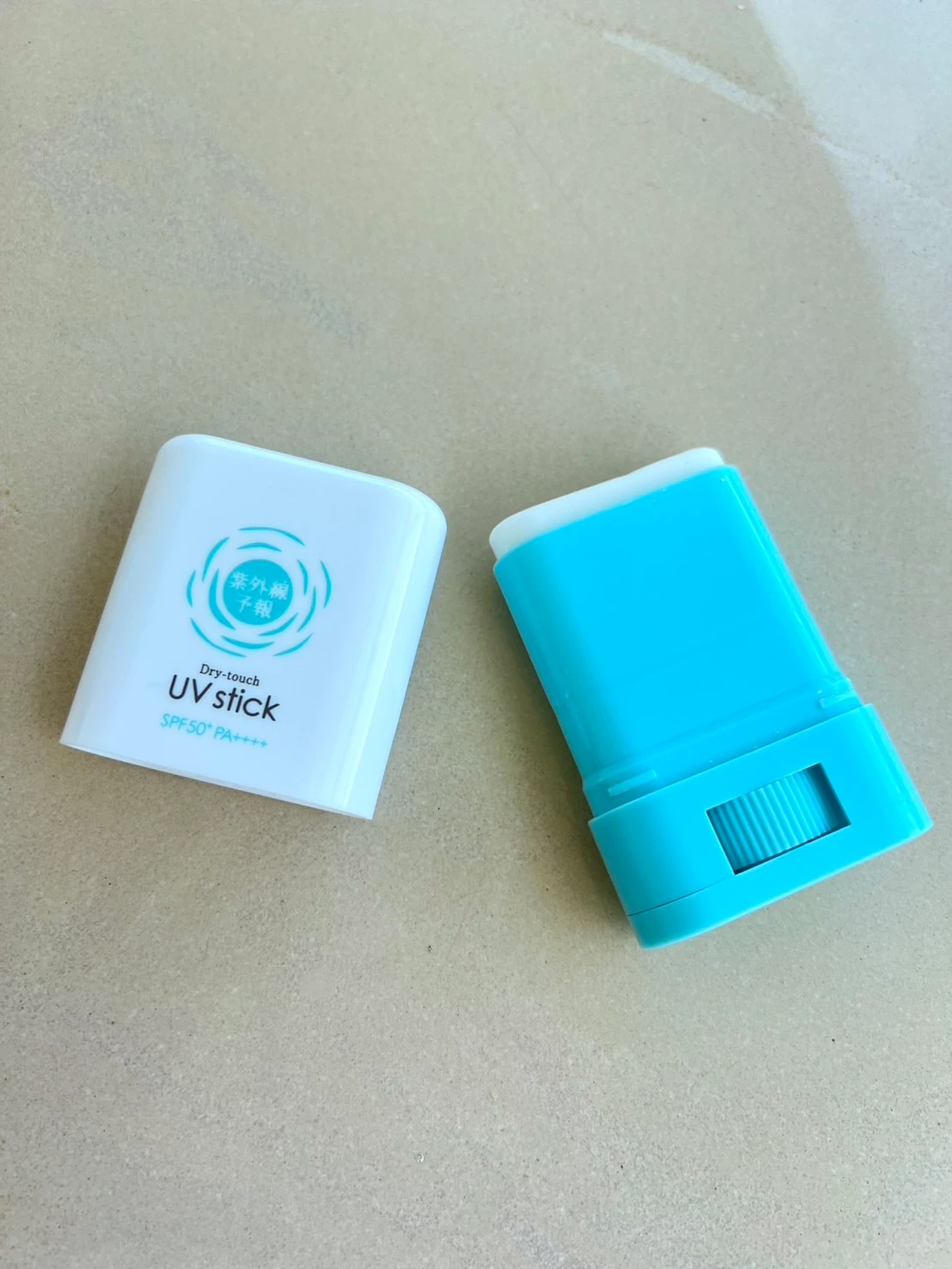 1歳から使えるUVスティックでこの夏もしっかり紫外線対策_1