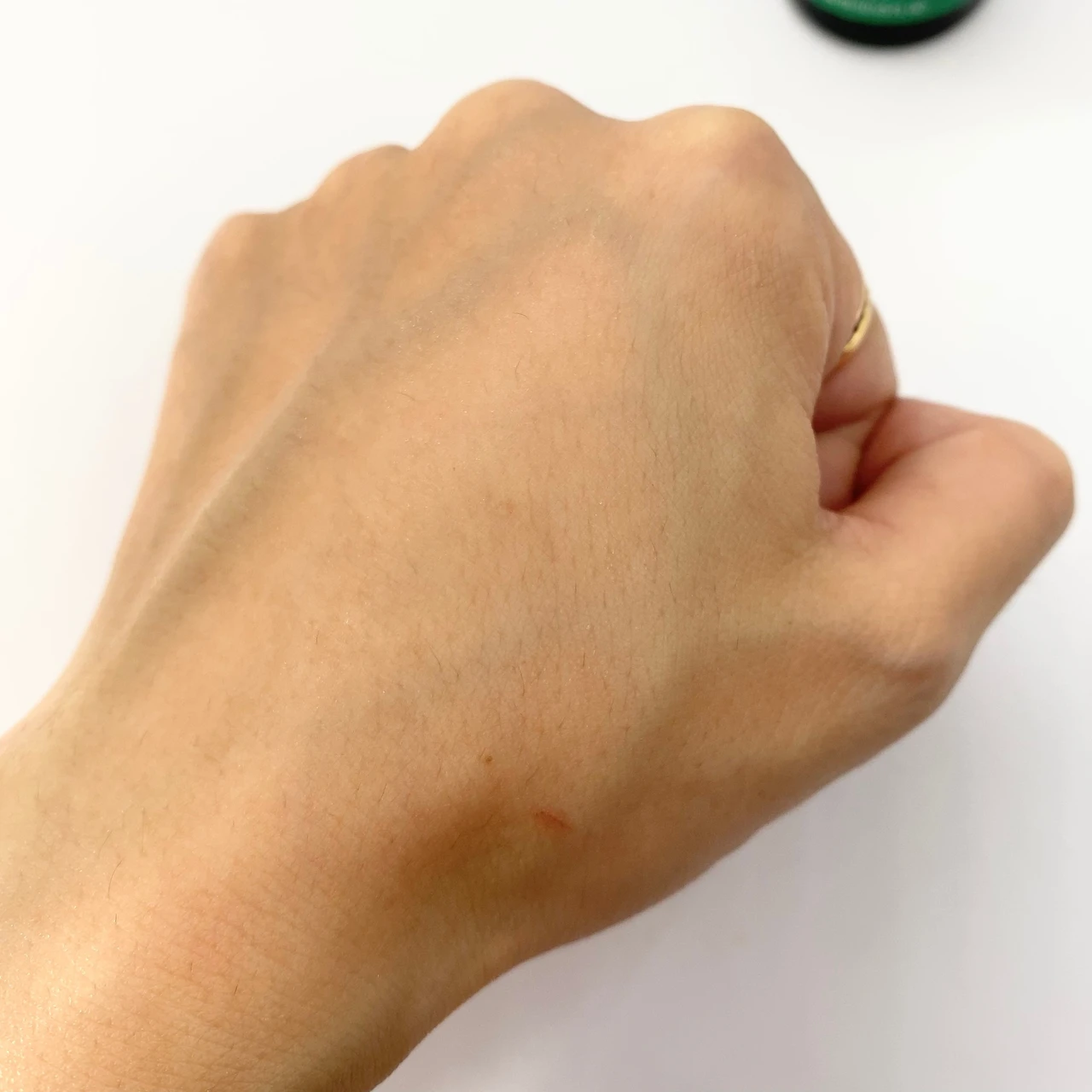 ザボディショップ　THE BODY SHOP エーデルワイス　エーデルワイス コンセントレート セラム　もちもち肌　ハリ肌　天然由来成分　サステナブル　美容液　スキンケア