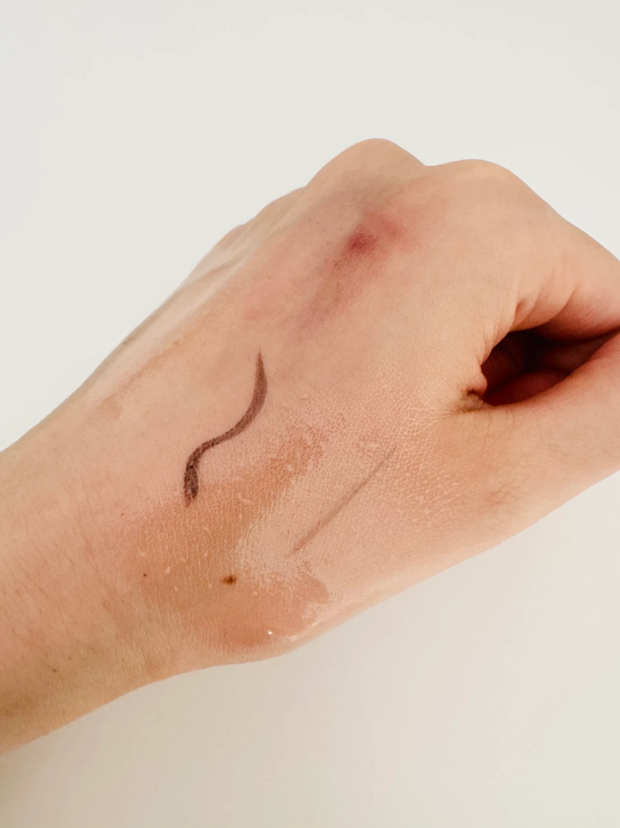 muoのクレンジングオイルの使用イメージ