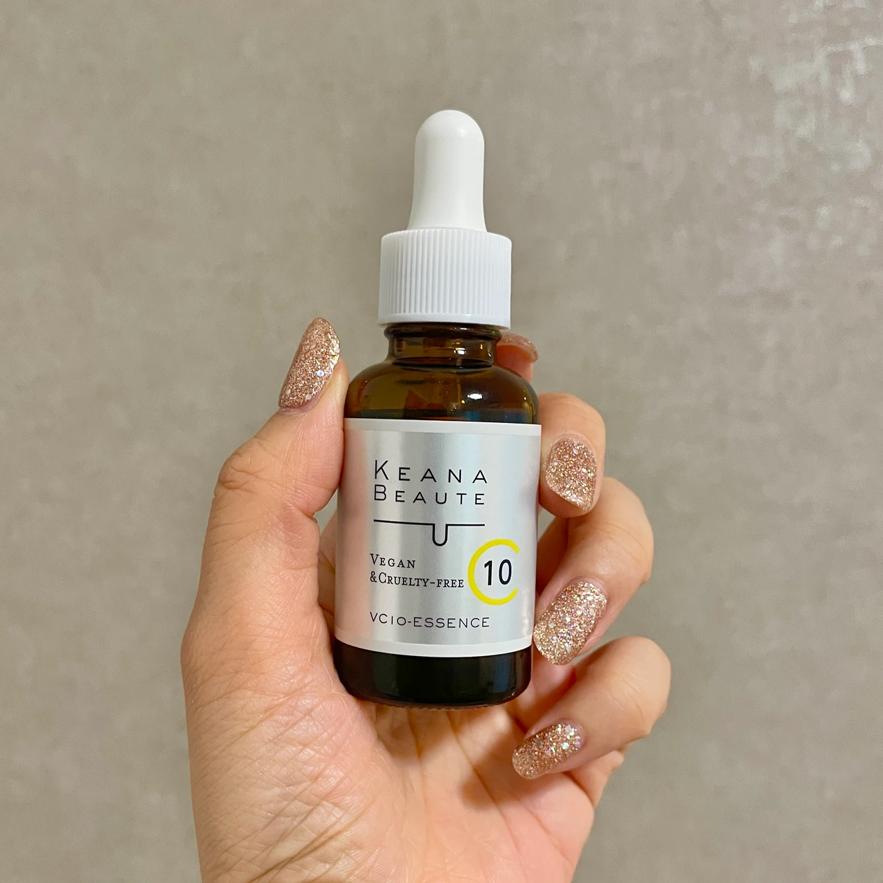 【話題の毛穴ケア革命】ピュアビタミンC10%配合!〈ケアナボーテ VC10濃美容液〉をレビュー_2