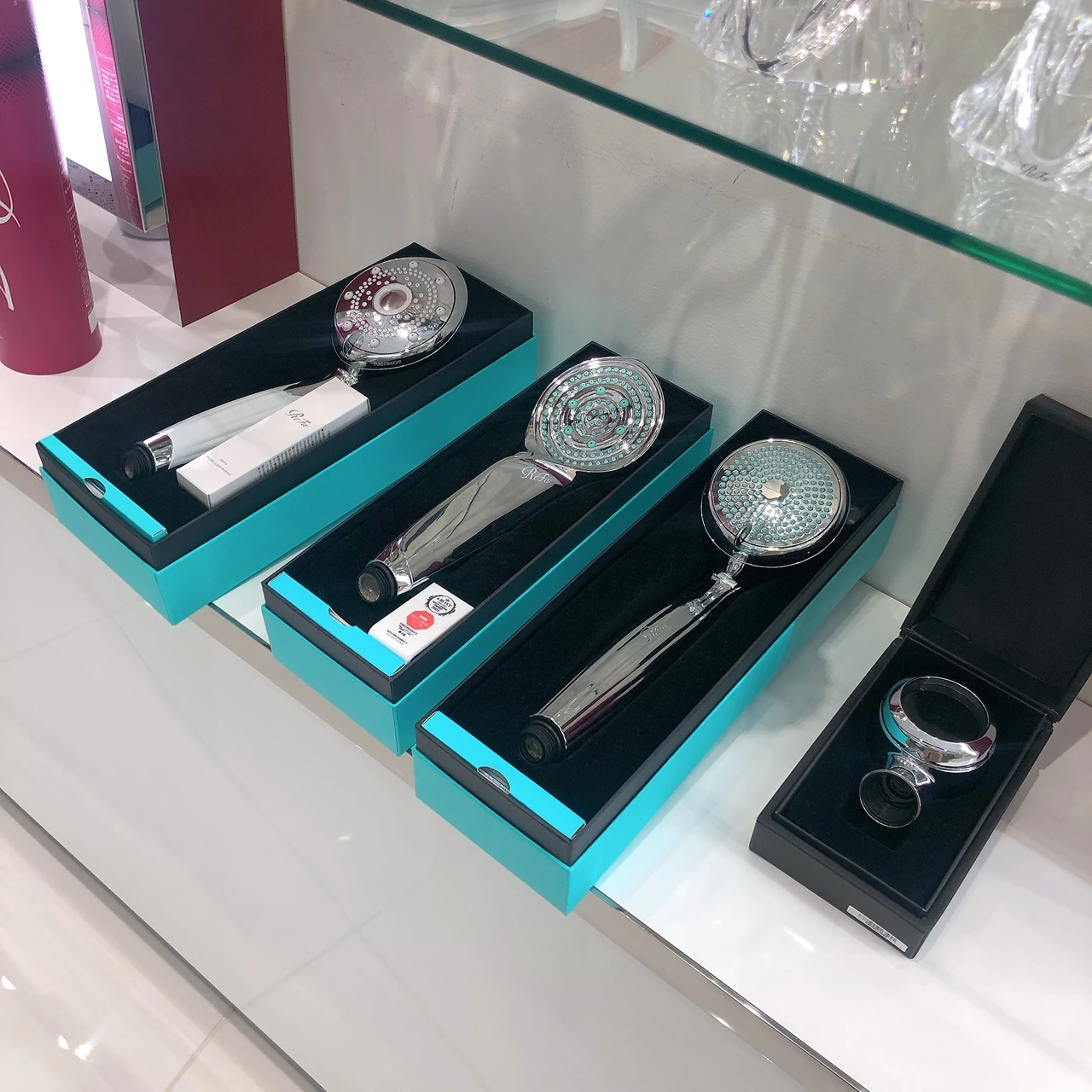 日常の生活そのものが美容時間の一部に変わる！ リファファインバブル Sでブリーチ毛も健やかに_1_1