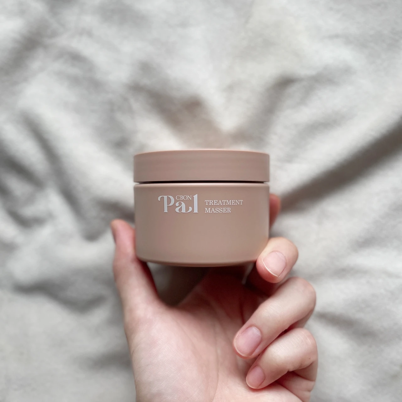 爽やかで透明感のあるアクアノートの香り♡クレンジング以外にマッサージにもおすすめ!