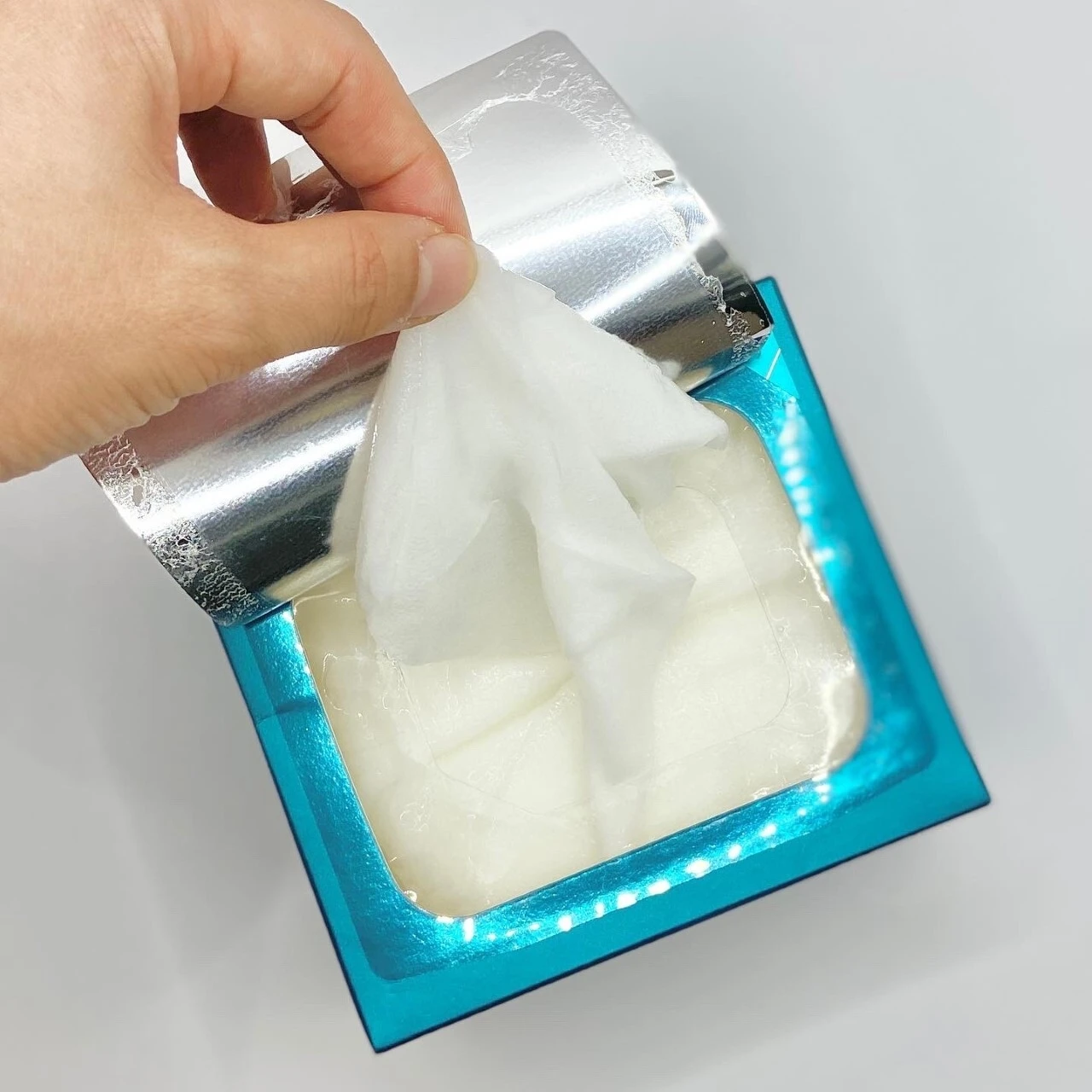 "貼る"化粧水で365日 肌メンテナンス!_1_2