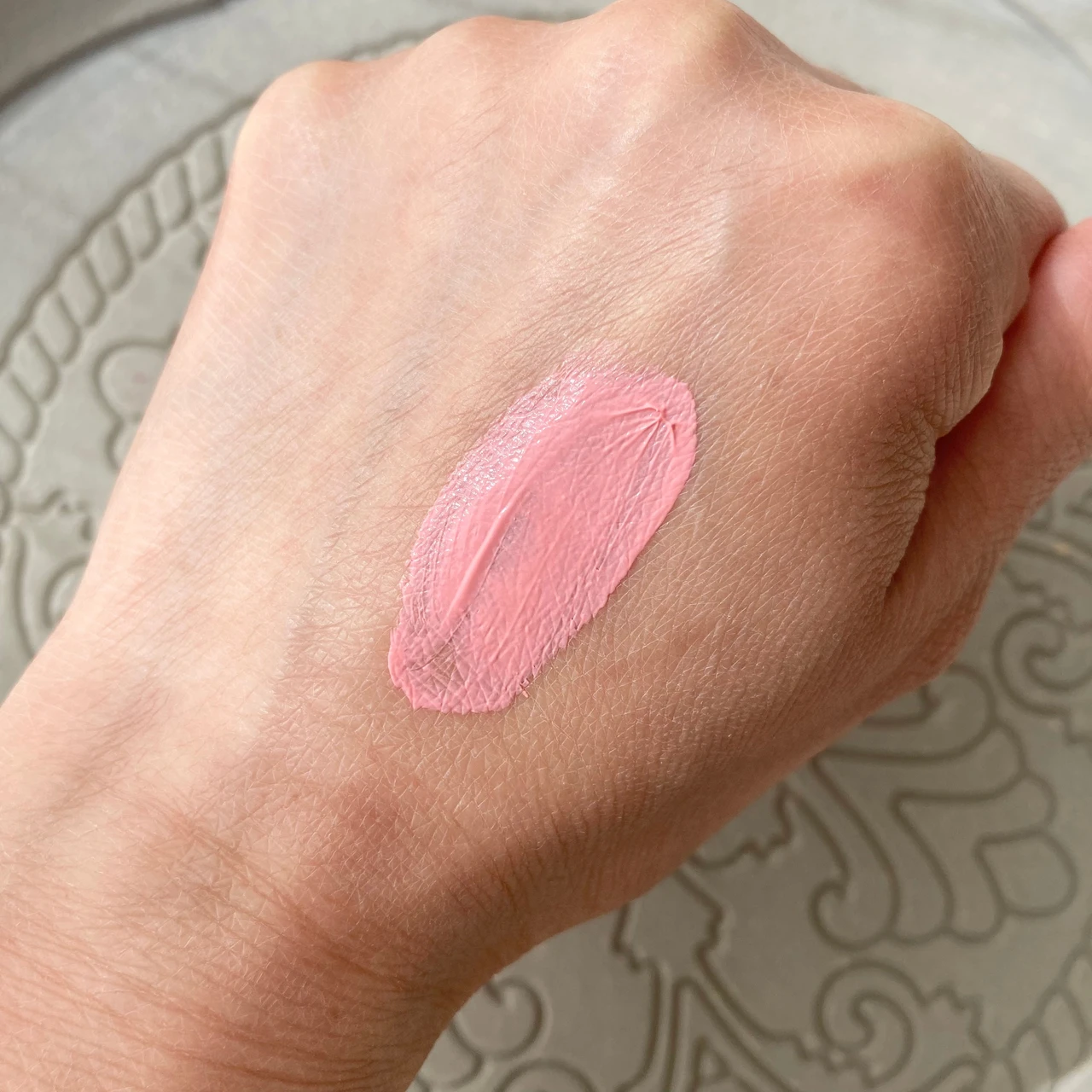 アリィー クロノビューティ カラーオンUV チーク01