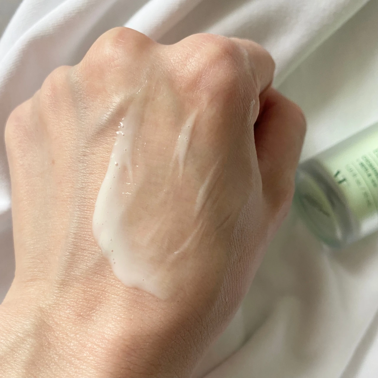  大人気VT CICAシリーズにはレチノール美容液もある！毛穴・キメ・シミ・シワ・たるみ・ニキビやニキビ跡改善などトータルサポート！_2