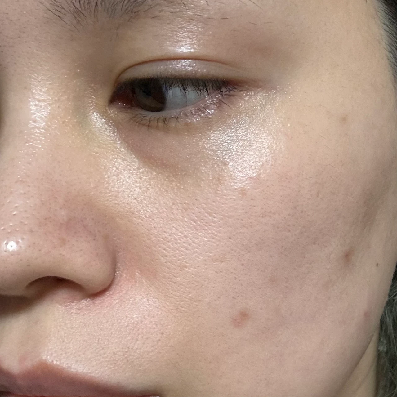 化粧水・美容液・乳液の3つのケアがこれ1本で完結！_2_1