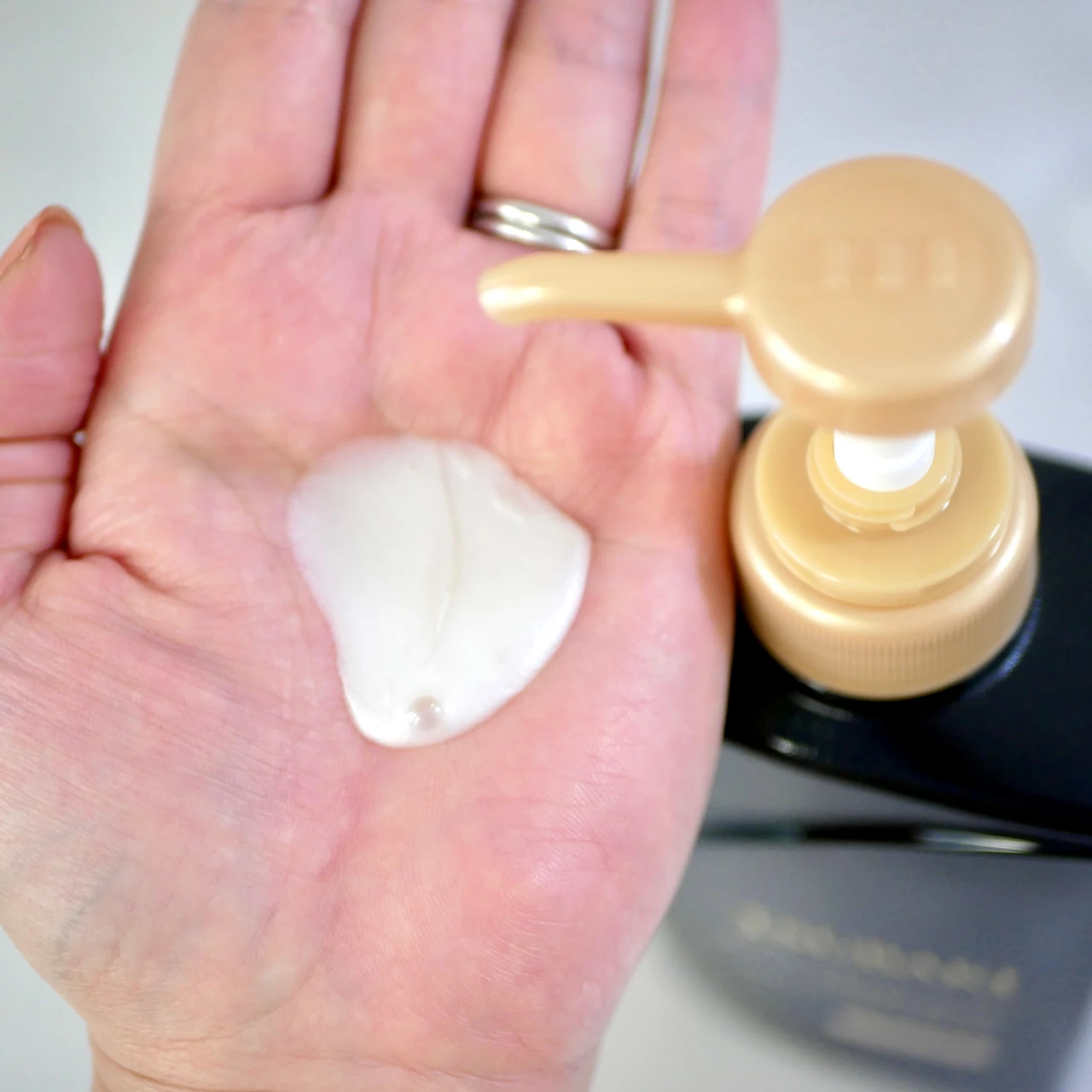 TSUBAKI(ツバキ) プレミアムEX インテンシブリペア シャンプー