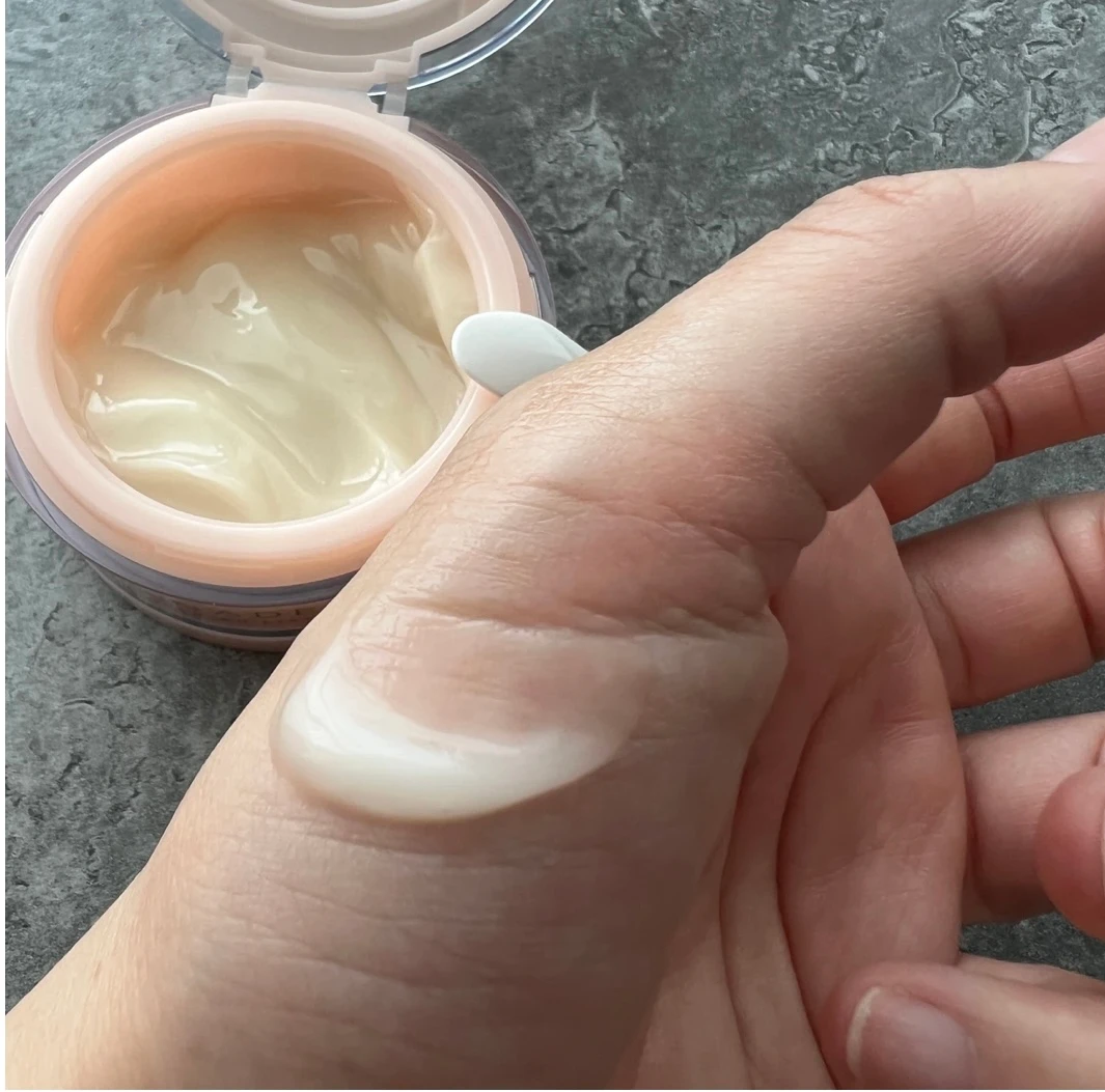 【保湿！美白！！シワ予防まで！！！】ひとつで5役のカナデル プレミアリフト【オールインワン美容ジェル】_4