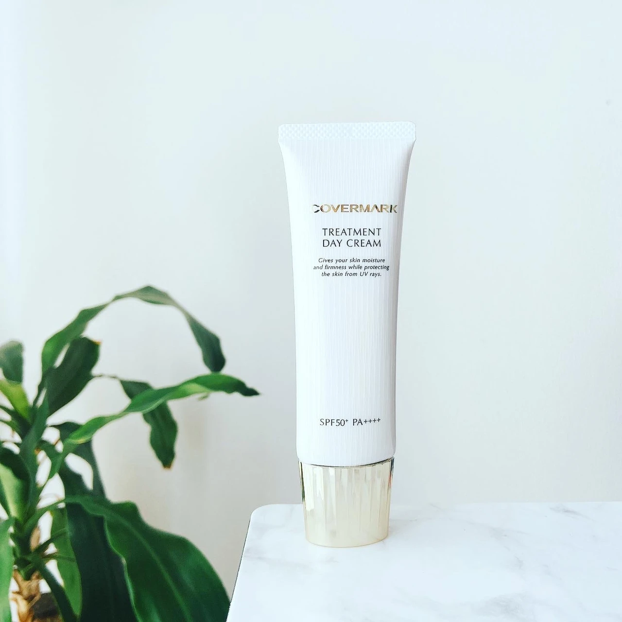 【うるうるハリ肌って最強😍】乾燥も紫外線も防ぐデイクリーム☀️「スキンケアUV部門」受賞🏆カバーマーク「トリートメント デイ クリーム」✨_3