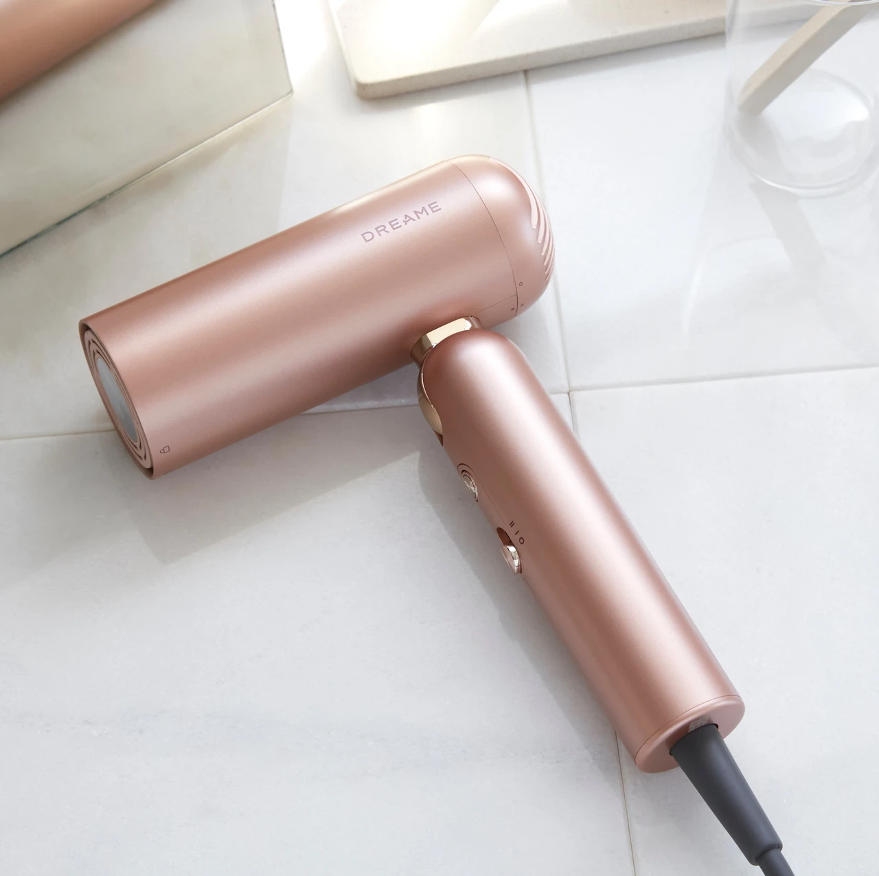 Pocket Uni 　ポケットユニ　ヘアドライヤー ￥29800／ドリーミー