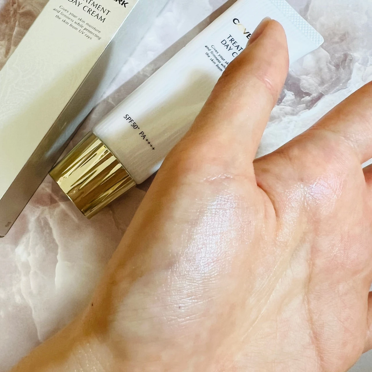 【MAQUIAブライトニングUVグランプリ2023 第2位を受賞】カバーマーク トリートメント デイ クリームをレビュー！_4