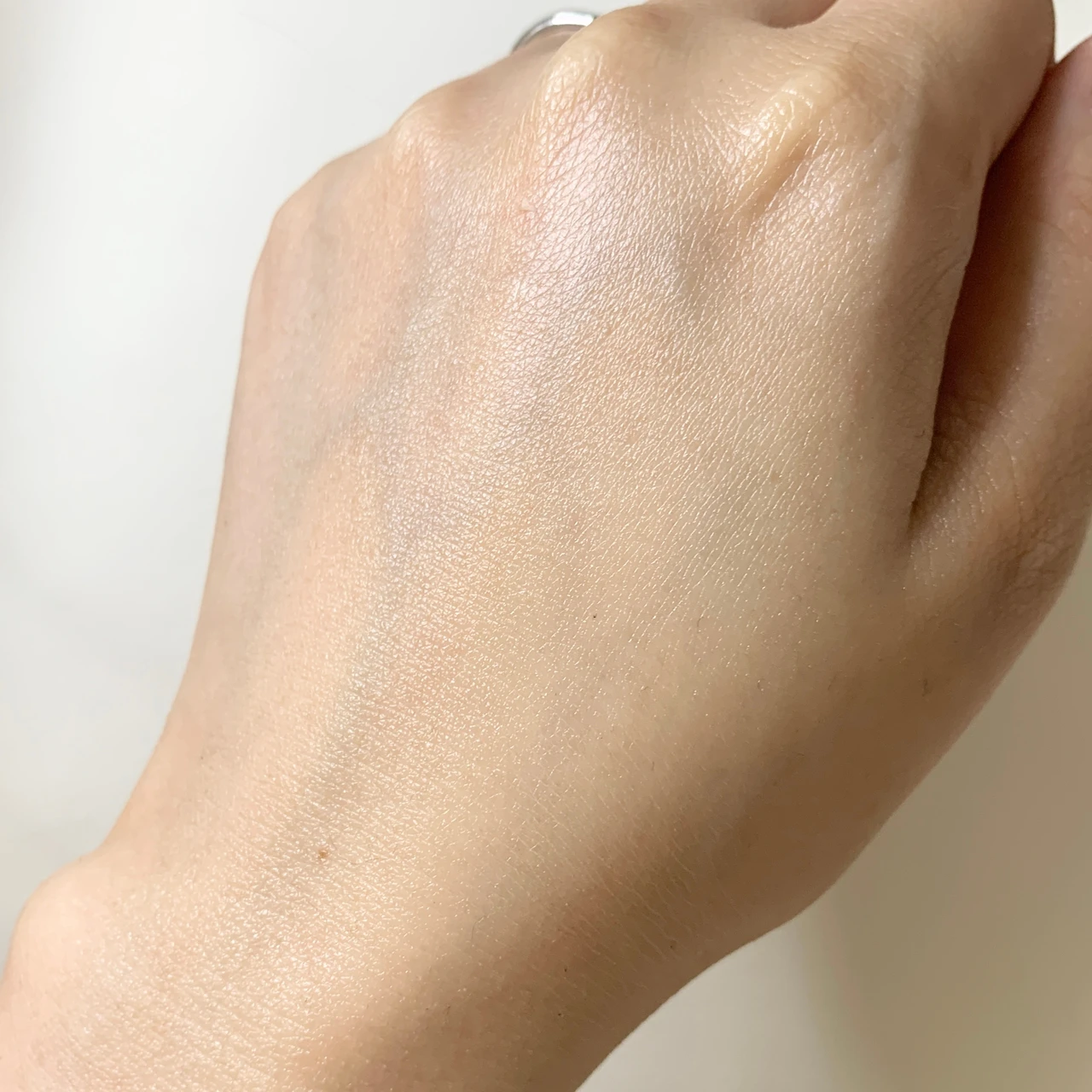 【MAQUIAブライトニング・UVグランプリ2023第2位獲得】カバーマーク新・日中用エイジングケアクリームで夜までハリ肌キープ
_2_2