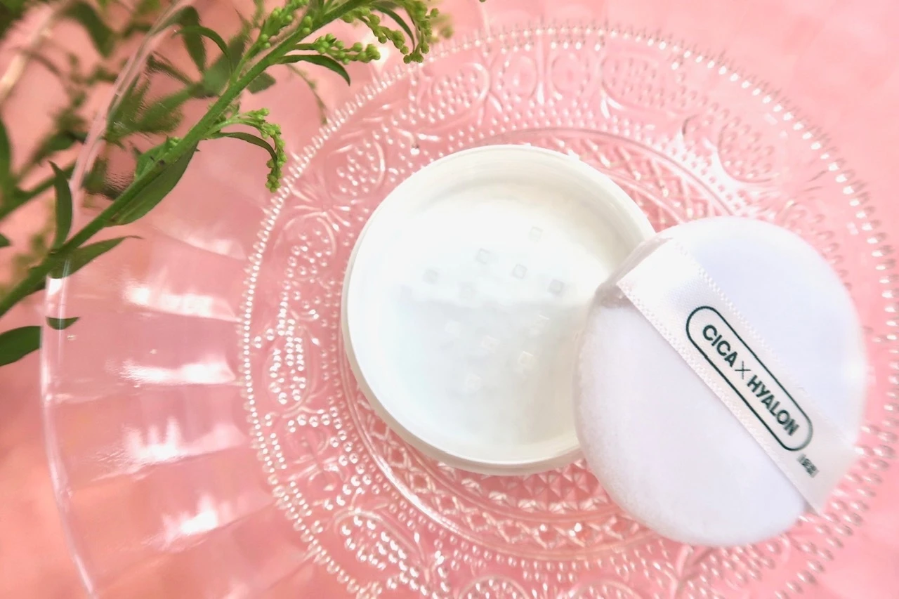 【1日テカリなし！メイクしたてのサラサラ肌がキープできるノーセバムパウダー】VT CICA ノーセバム マイルドパウダー_1_2