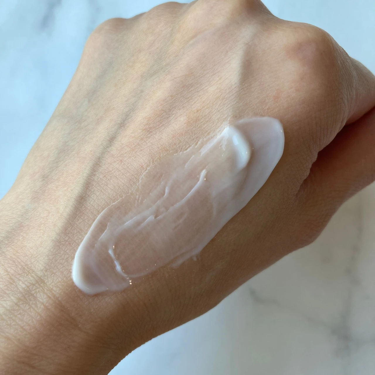 【DECENCIA（ディセンシア）】
新発想のエイジングケアアイテムが新登場!!
肌のお手本をつくる『角層クリーム』とは?!_2_2