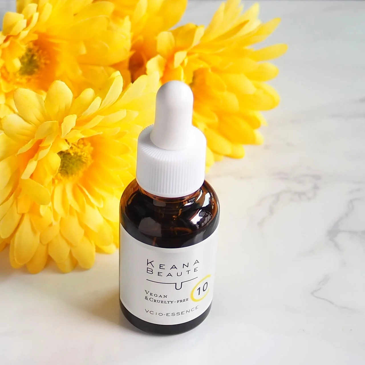 「ケアナボーテ VC10濃美容液」