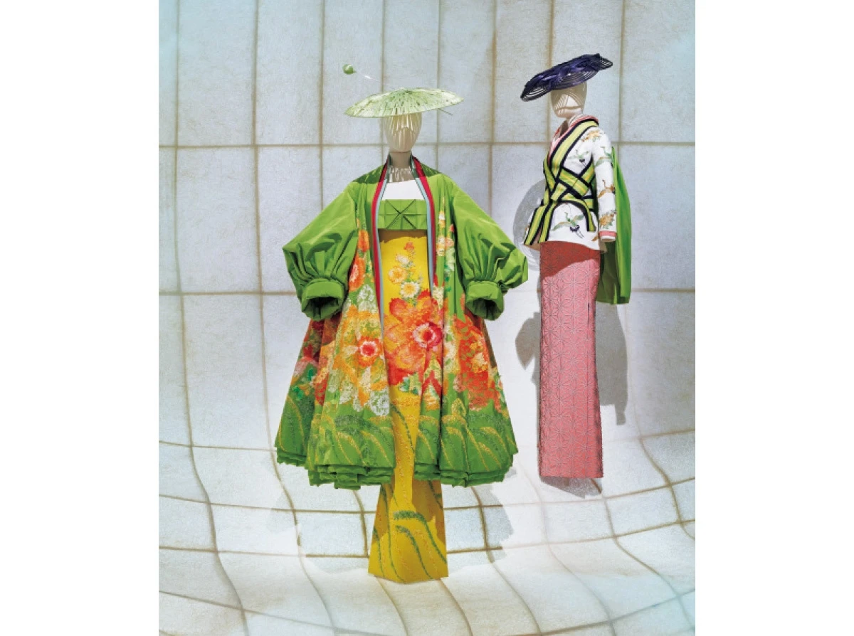 メゾンの後継者たちがそれぞれに取り入れてきた日本の美意識。写真はジョン･ガリアーノの作品。